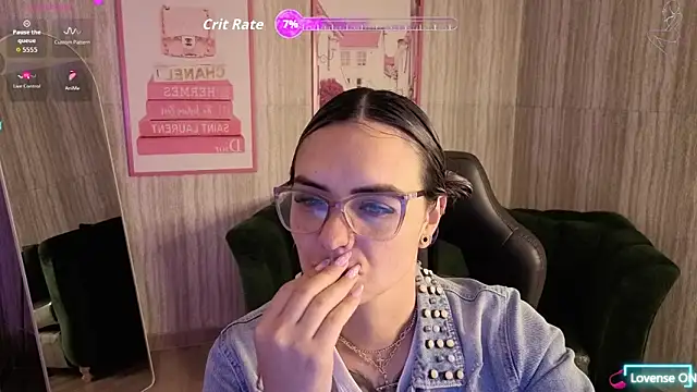 Snapshot of zarcasutra_t chatting on 7, 5, 2026 zarcasutra t online show from 7, 5, 2026