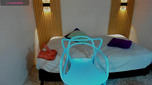 LyraFrost5 online show from 2, 3, 2026