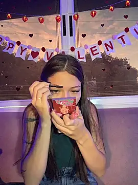 EmmaJhoons online show from 13, 2, 2026