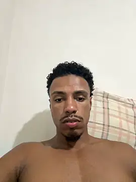 LorenzoBlack27 online show from 15, 4, 2026