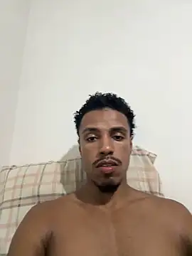 Snapshot of LorenzoBlack27 chatting on 17, 4, 2026 LorenzoBlack27 online show from 17, 4, 2026