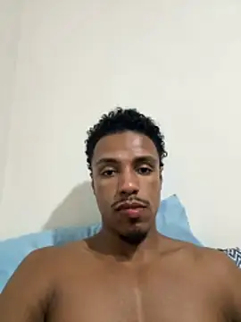 Snapshot of LorenzoBlack27 chatting on 23, 4, 2026 LorenzoBlack27 online show from 23, 4, 2026
