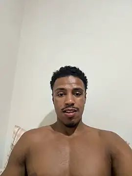 Snapshot of LorenzoBlack27 chatting on 6, 5, 2026 LorenzoBlack27 online show from 6, 5, 2026