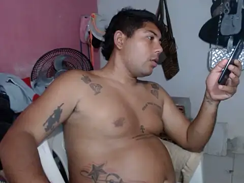 Snapshot of master_juju1924 chatting on 1, 3, 2026 master juju1924 online show from 1, 3, 2026