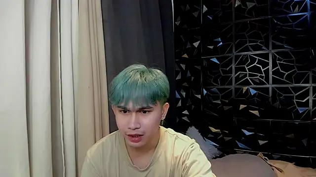 Snapshot of davincihugecock chatting on 2, 4, 2026 davincihugecock online show from 2, 4, 2026