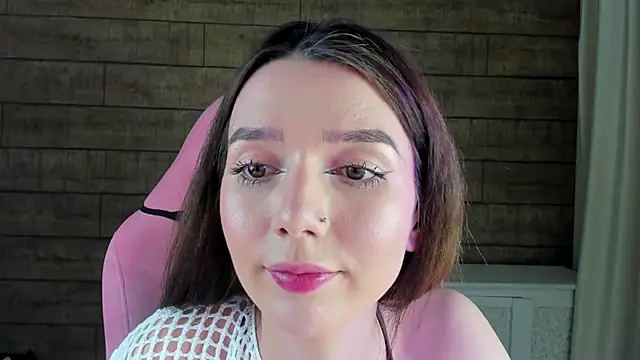 VanessaVienne online show from 4, 4, 2026