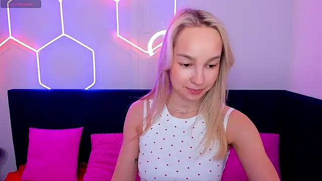 Snapshot of DaisyMellifluous chatting on 12, 1, 2026 DaisyMellifluous online show from 12, 1, 2026