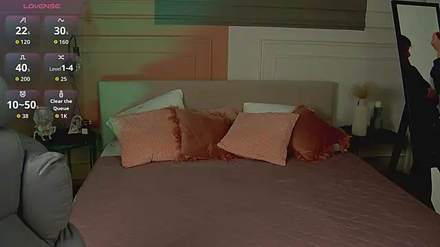  SilkyShadow  online show from 21, 3, 2026