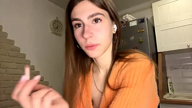 ElsieKuhlmann online show from 12, 2, 2026