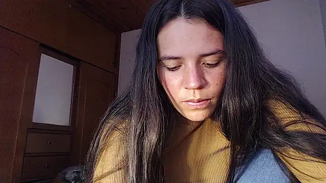 Shanel Lozano online show from 9, 7, 2026