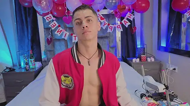 LeoMonnroe online show from 13, 2, 2026