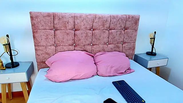 Snapshot of Veronica_Wins_ chatting on 11, 1, 2026 Veronica Wins online show from 11, 1, 2026