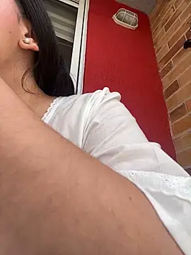 Veronica Wins  online show from 1, 4, 2026