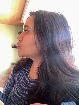 Snapshot of Veronica_Wins_ chatting on 22, 4, 2026 Veronica Wins online show from 22, 4, 2026