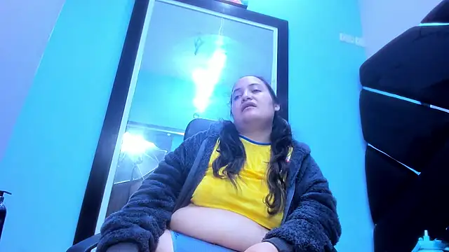Snapshot of MiaRouss69 chatting on 30, 4, 2026 MiaRouss69 online show from 30, 4, 2026