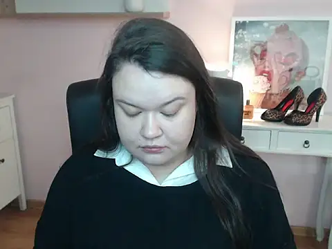 Snapshot of HollyDanceSoul chatting on 13, 2, 2026 HollyDanceSoul online show from 13, 2, 2026