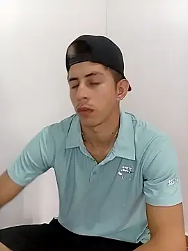 Snapshot of v3gueta1214 chatting on 14, 1, 2026 v3gueta1214 online show from 14, 1, 2026