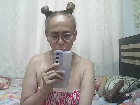 Snapshot of ZAMY1 chatting on 6, 5, 2026 ZAMY1 online show from 6, 5, 2026