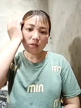 Snapshot of Nunaa2x chatting on 15, 5, 2026 Nunaa2x online show from 15, 5, 2026