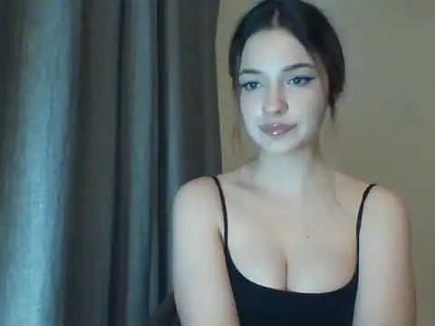 EvelineMagnetic online show from 4, 5, 2026