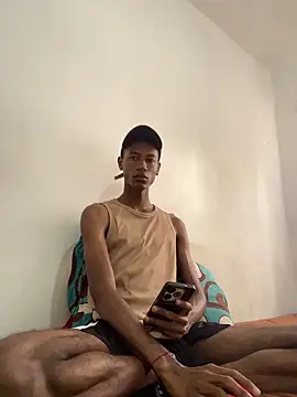 Snapshot of twink_gabrielll chatting on 8, 5, 2026 twink gabrielll online show from 8, 5, 2026