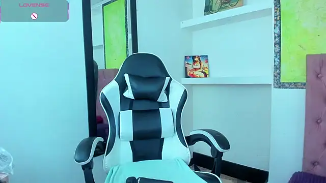 kittymiauu444 online show from 13, 1, 2026