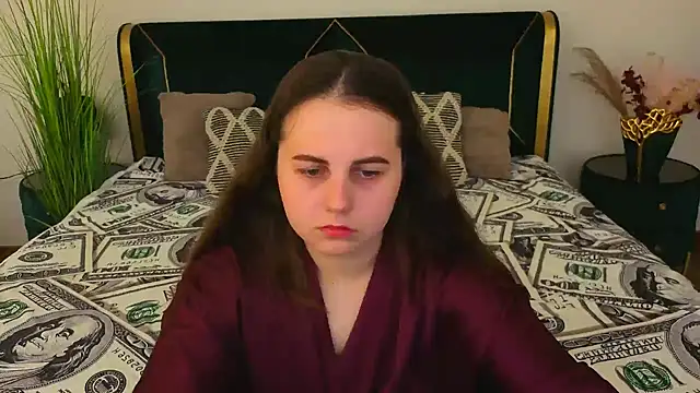 Snapshot of MikaFoxy chatting on 17, 4, 2026 MikaFoxy online show from 17, 4, 2026