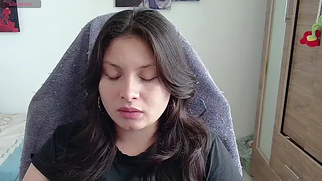 Snapshot of yessica_gomez01 chatting on 22, 5, 2026 yessica gomez01 online show from 22, 5, 2026