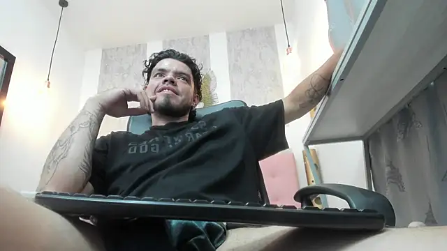 Enzo Turner online show from 10, 1, 2026