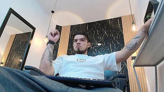 Enzo Turner online show from 13, 1, 2026