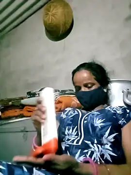 kiiuu sexe online show from 9, 2, 2026