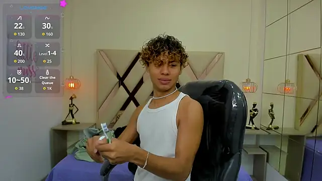 Anyelo Twink online show from 6, 6, 2026