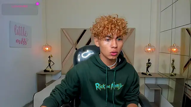 Snapshot of Anyelo_Twink chatting on 13, 7, 2026 Anyelo Twink online show from 13, 7, 2026