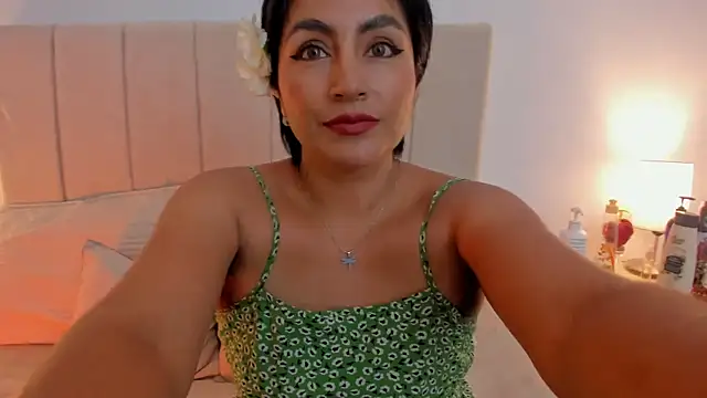 Snapshot of nathy_bush chatting on 3, 5, 2026 nathy bush online show from 3, 5, 2026