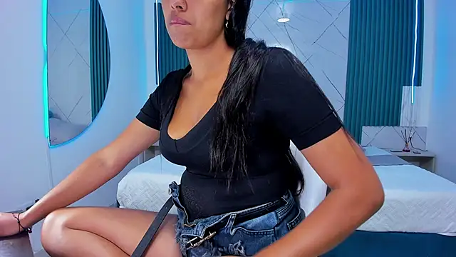 Snapshot of Sara-Robeth chatting on 15, 1, 2026 Sara-Robeth online show from 15, 1, 2026