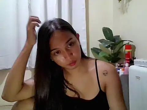 LOVELYMAYUMIE online show from 12, 5, 2026