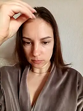 Snapshot of She-Moon chatting on 21, 4, 2026 She-Moon online show from 21, 4, 2026