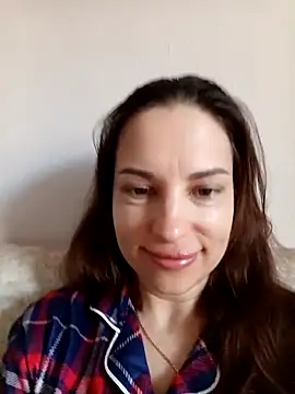 Snapshot of She-Moon chatting on 28, 4, 2026 She-Moon online show from 28, 4, 2026