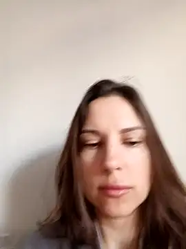 Snapshot of She-Moon chatting on 4, 5, 2026 She-Moon online show from 4, 5, 2026