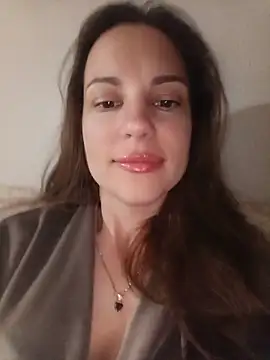 Snapshot of She-Moon chatting on 28, 5, 2026 She-Moon online show from 28, 5, 2026