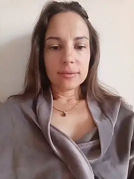 Snapshot of She-Moon chatting on 12, 7, 2026 She-Moon online show from 12, 7, 2026