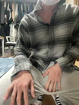 Snapshot of Alexkimsumin chatting on 16, 4, 2026 Alexkimsumin online show from 16, 4, 2026