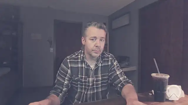 chrisw8140 online show from 10, 4, 2026