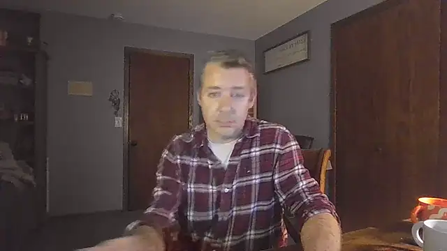 chrisw8140 online show from 15, 4, 2026