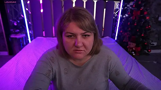 EmmaKanee online show from 13, 1, 2026