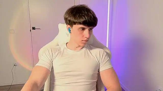Snapshot of first_mark chatting on 14, 5, 2026 first mark online show from 14, 5, 2026