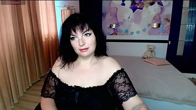 Victoria booth online show from 16, 7, 2026
