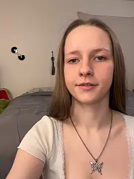 Snapshot of NoFilterAngels chatting on 17, 4, 2026 NoFilterAngels online show from 17, 4, 2026