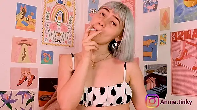 Snapshot of annieTinky0 chatting on 17, 2, 2026 annieTinky0 online show from 17, 2, 2026