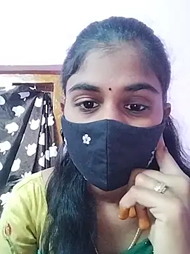 Snapshot of Tamil_Hot_RoyalQueen chatting on 9, 2, 2026 Tamil Hot RoyalQueen online show from 9, 2, 2026